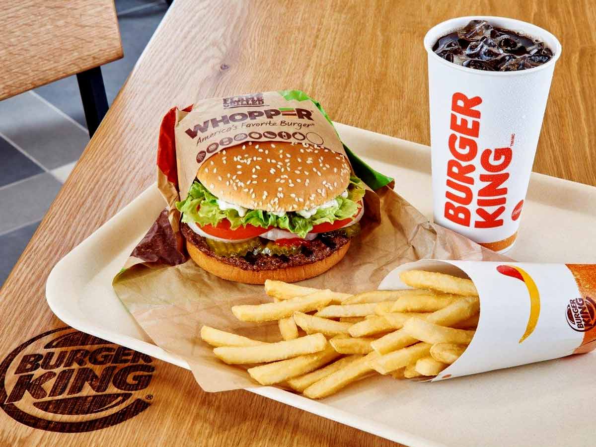 Offre BURGER KING : Un menu King size acheté = 4 nuggets, 1 cheeseburger, 1 chicken burger OU 1 sundae offert